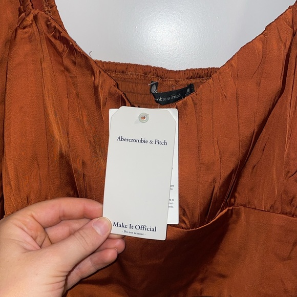 Abercrombie & Fitch Satin Top - Picture 5 of 9